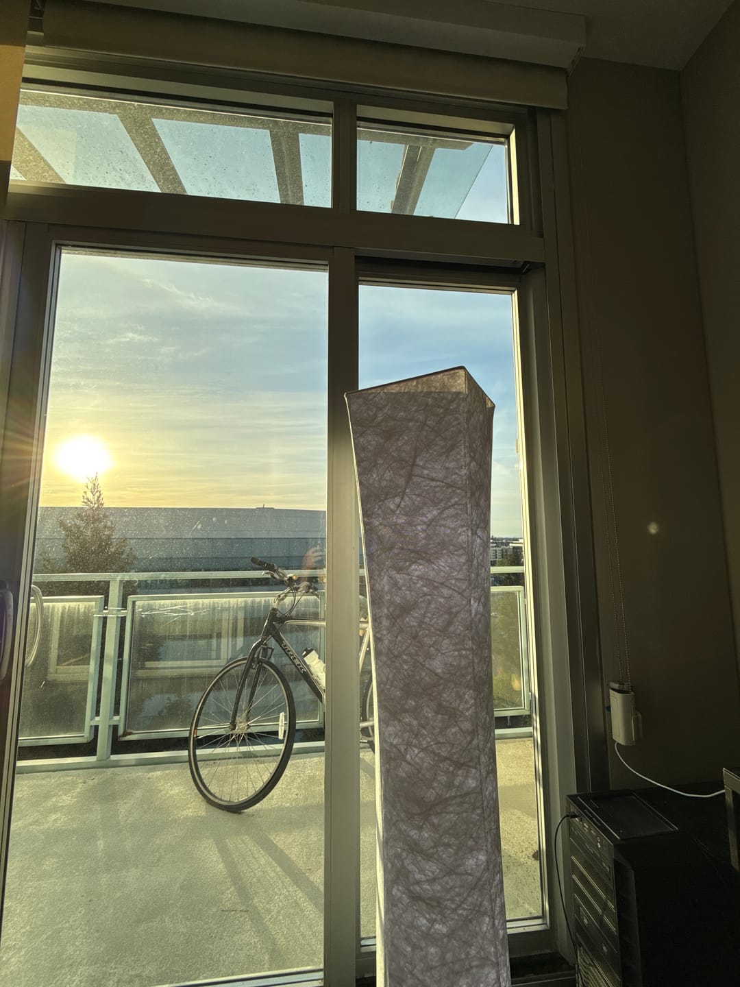 Customer photo review of SmartShade (Wired)