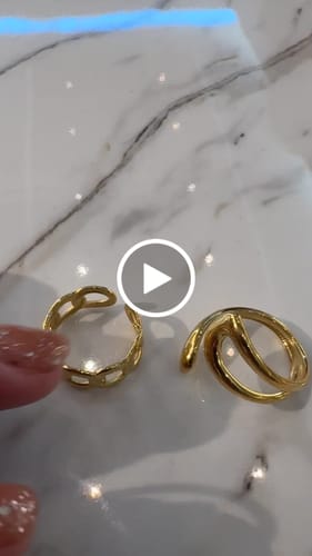 Customer video review of Anillo Chain