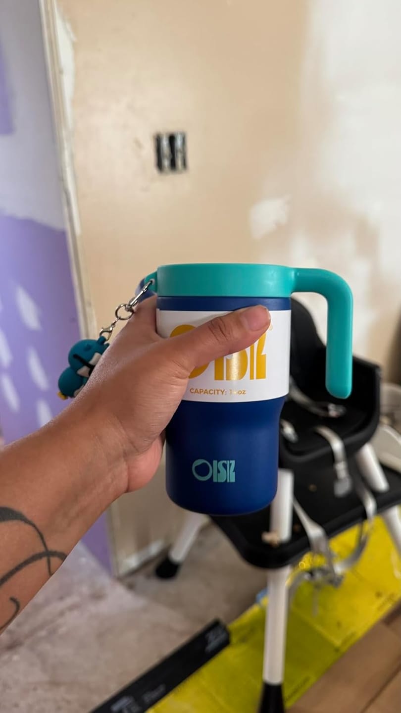 Customer photo review of OISIZ Figgy Kids Tumbler