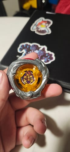 Customer photo review of Takara Tomy Beyblade X UX-14 ScorpioSpear 0-70Z Starter
