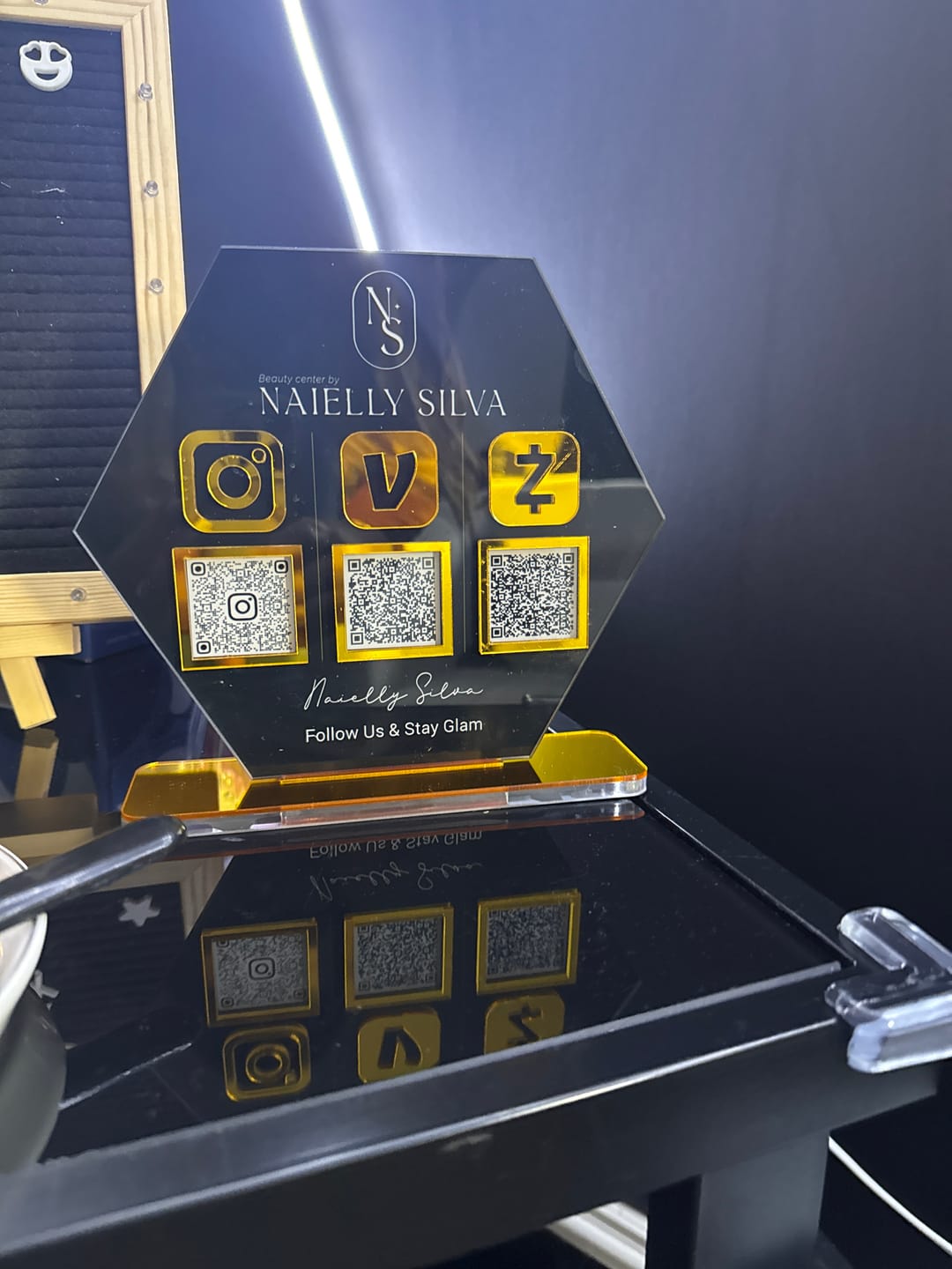 Customer photo review of Custom Multi QR Code Hexagon Stand