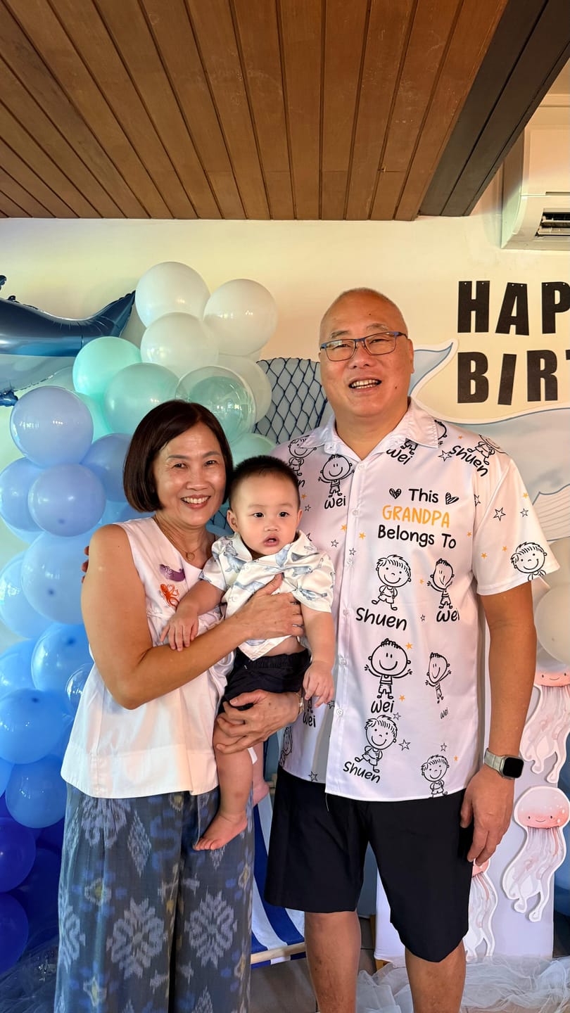 Customer photo review of Personalized Hawaiian Shirt- This Grandpa Belongs To Doodle