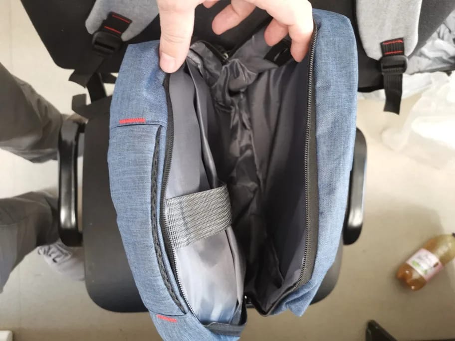 Customer photo review of Mochila Para Portátil 15.6" (USB)