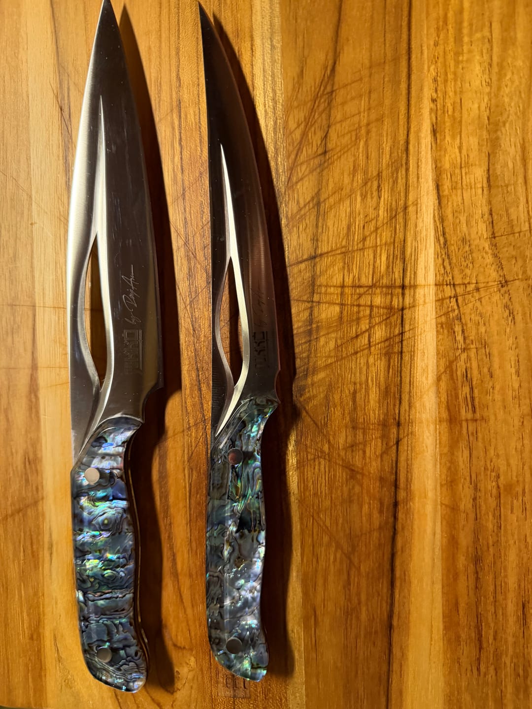Customer photo review of The Pearl Eye Edition – Signature Knife by JIKKO®