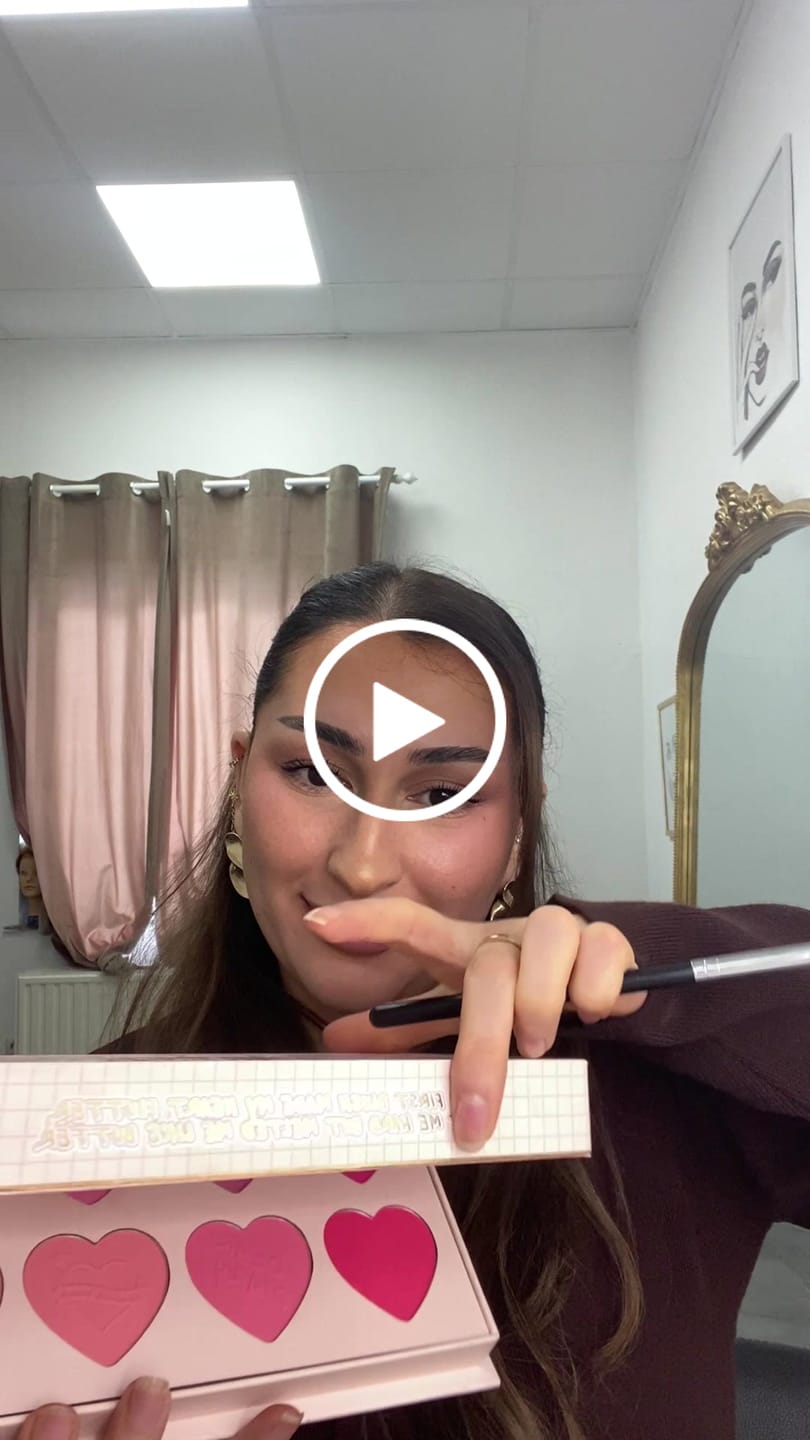 Customer video review of P.Louise My First Blush Palette