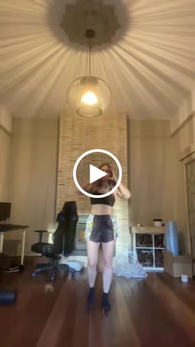 Customer video review of 🔥NEW🔥 Sunflowers Black Footy Shorts (With Pockets)