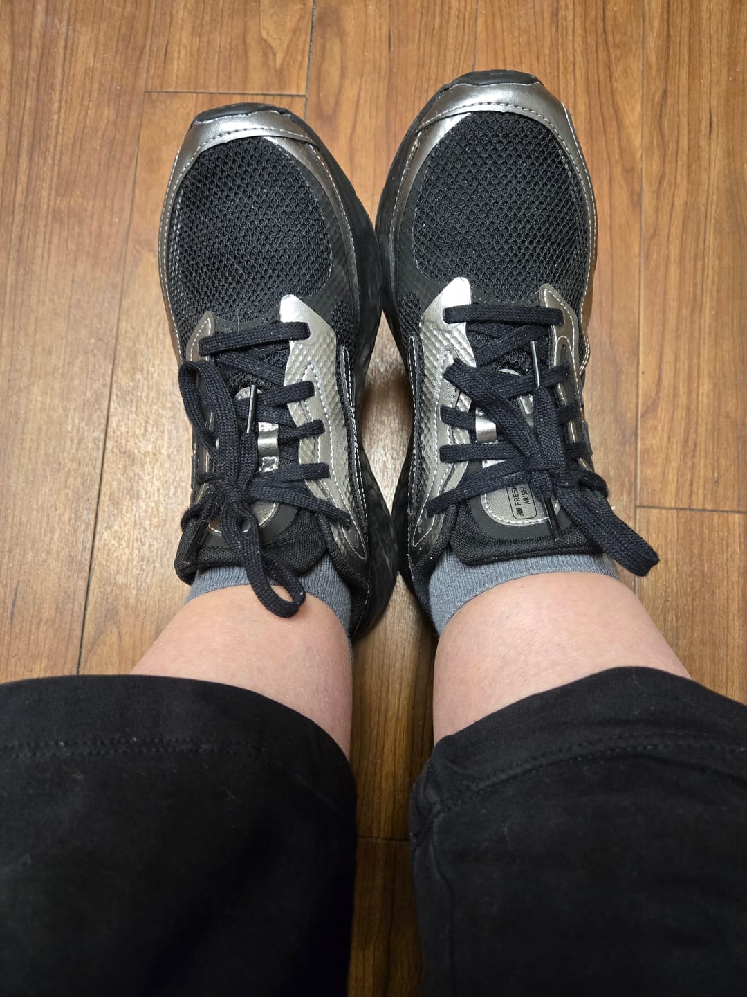 Customer photo review of Gray Ankle Compression Socks 5-Pack Bundle