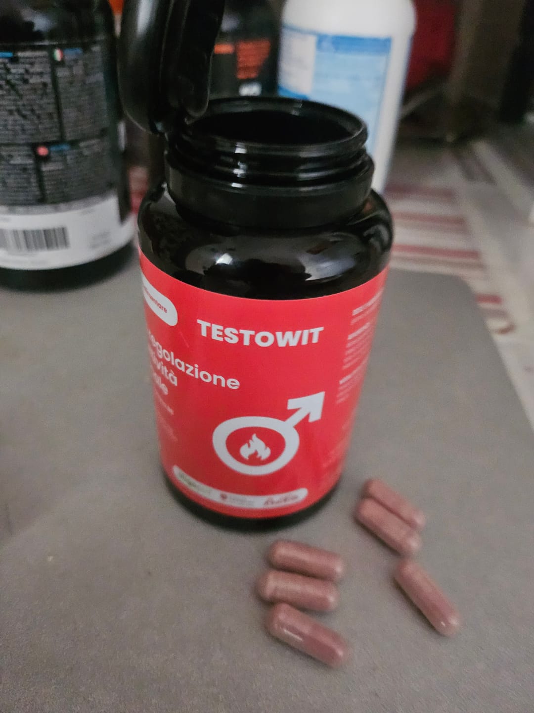 Kundrecension med bilder av TESTOWIT – Hormonbalans 120 kapslar – 2 för 1!
