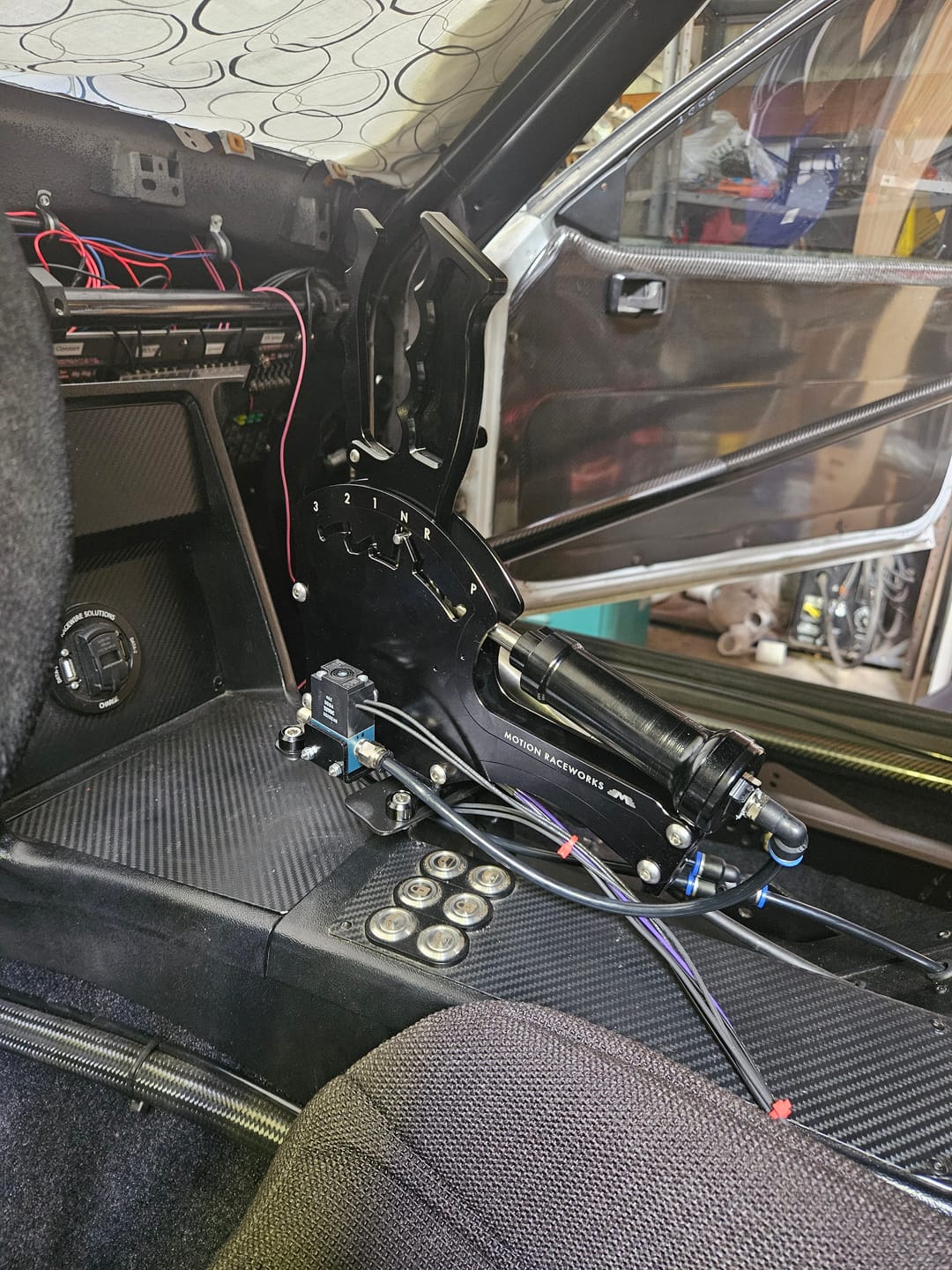 Customer photo review of TH400 3 Speed Push To Shift Reverse Pattern Operator Series Billet Shifter Rear Exit
