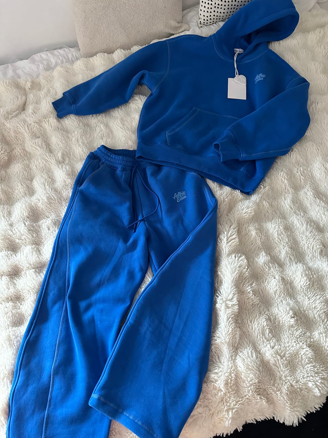 Customer photo review of Soufflé Baggy Hoodie Set