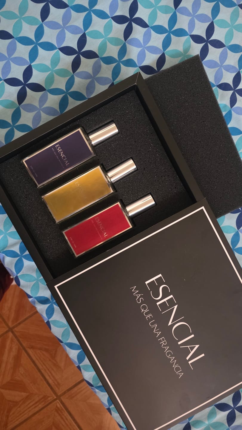 Customer photo review of Set "Más Vendidos Mujer" 4 Perfumes