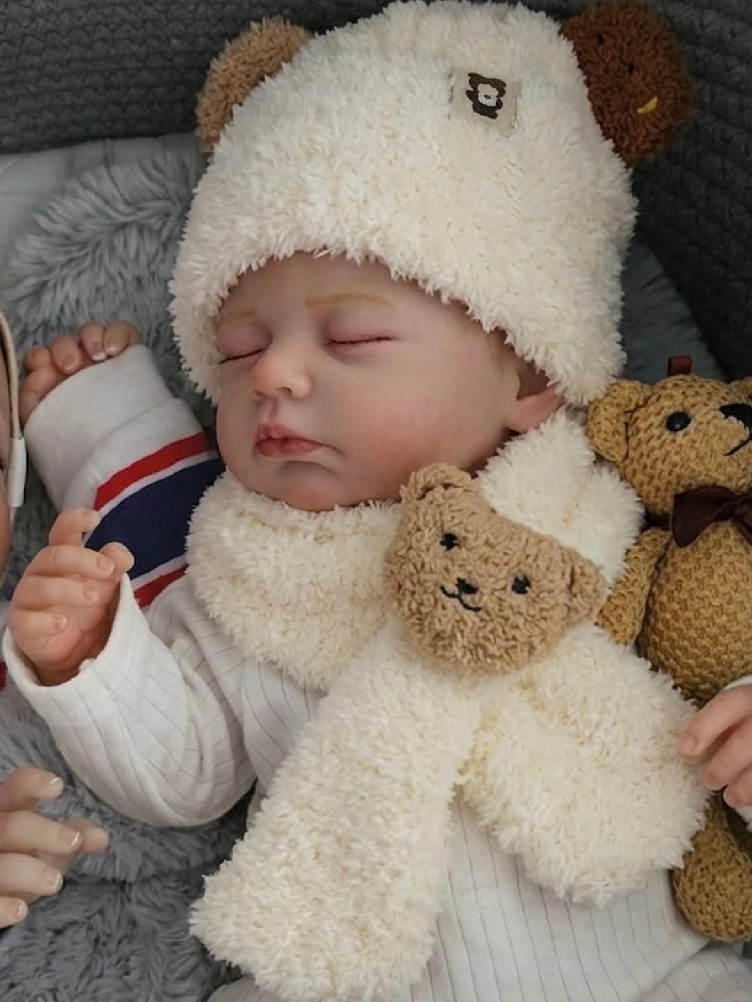 Customer photo review of Ruby - Lifelike Sleeping Reborn Baby Doll (20")