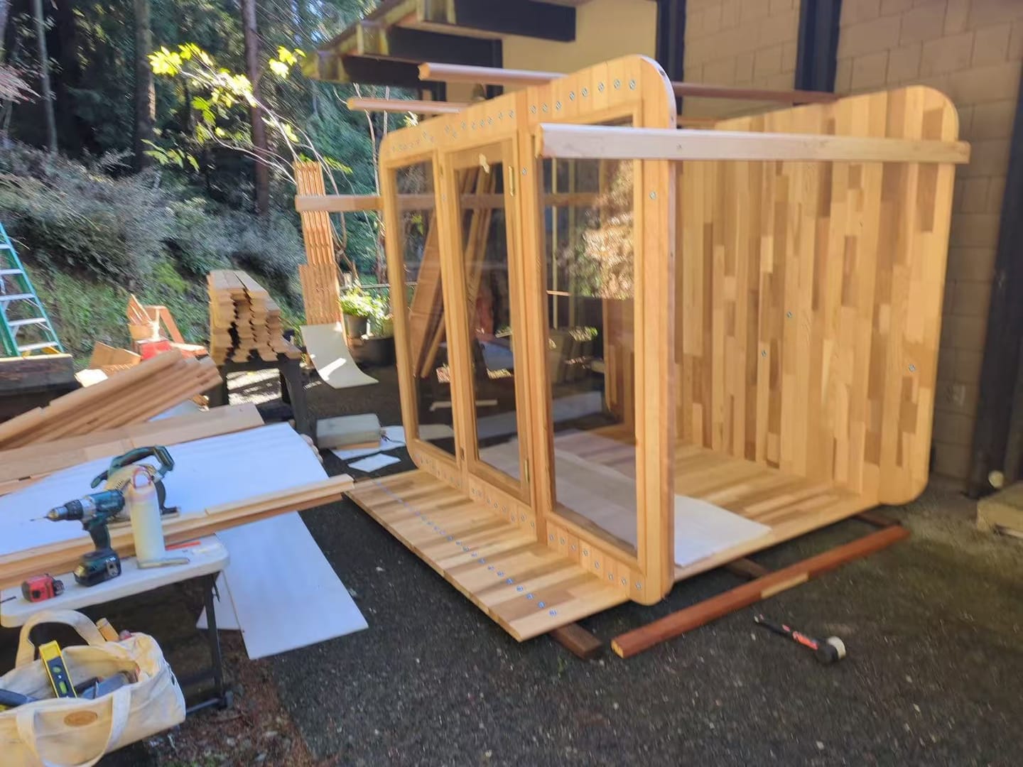 Customer photo review of SAUNASNET® Premium Outdoor Cube Sauna Cabin with Glass Front, Energy Efficient Design for Relaxation & Detox Square 05