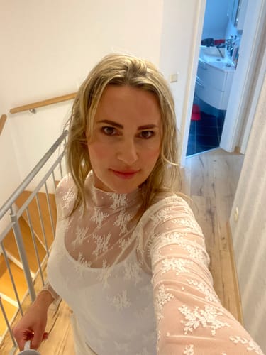 Customer photo review of Spitzen Longsleeve Annika 2