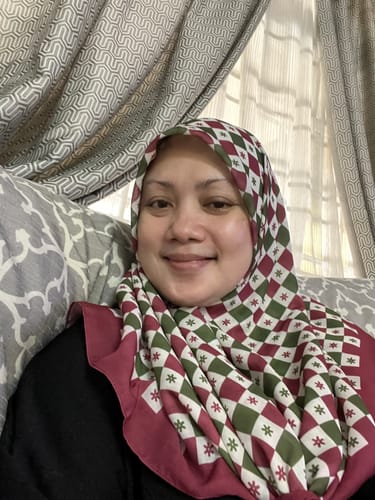 Customer photo review of Monogram Square (Burgundy)