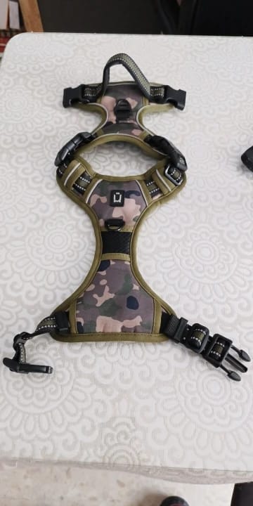 Customer photo review of TruePet Anti-Zug Hundegeschirr | No-Pull mit Front-D-Ring (Zinklegierung) | Air-Mesh Gepolstert | Reflektierend | 9 Farben | S-XL