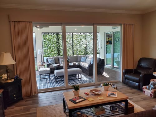 Customer photo review of SmartWings Motorized Linen Drapery 50%/70%/100% Blackout Daphne