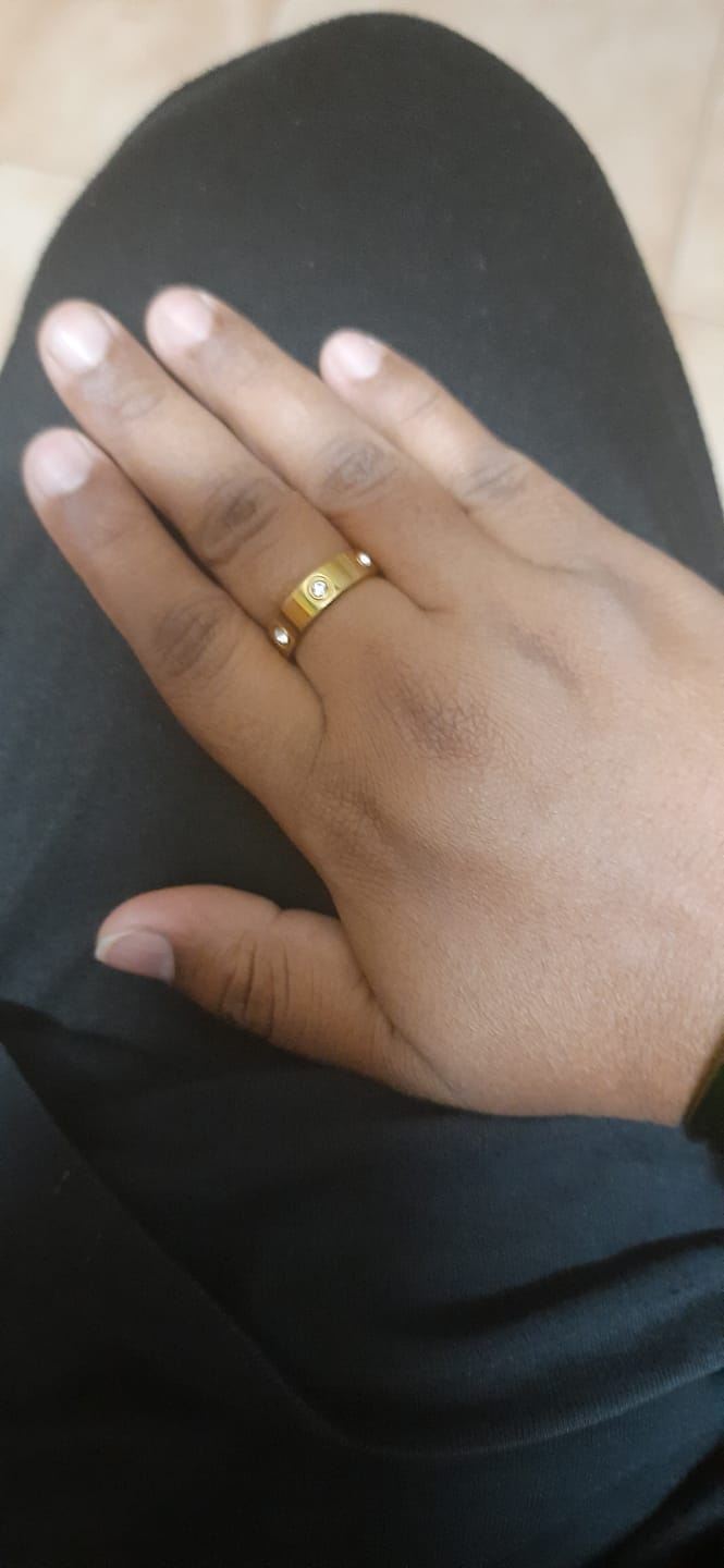 Customer photo review of Stellar Glow Band Ring