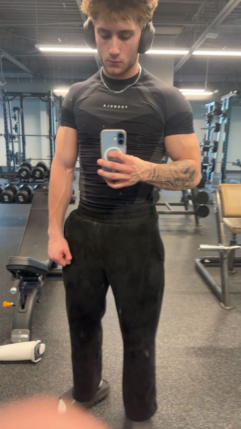 Customer photo review of 4294 - Apex Compression Tees