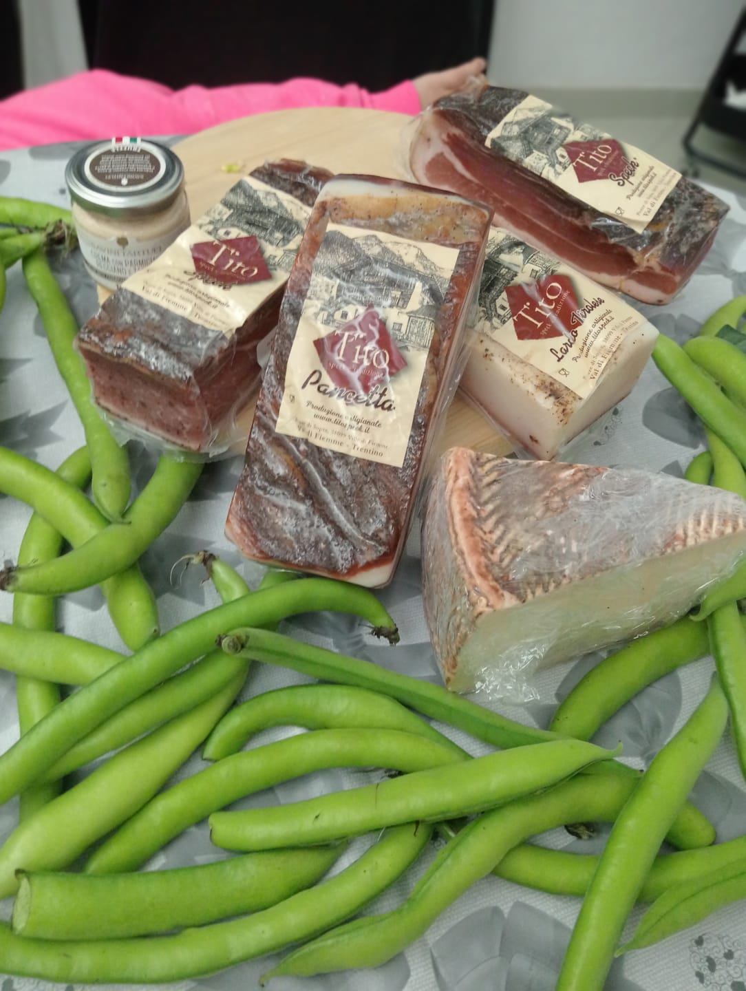 Customer photo review of Formaggio Pecorino semistagionato