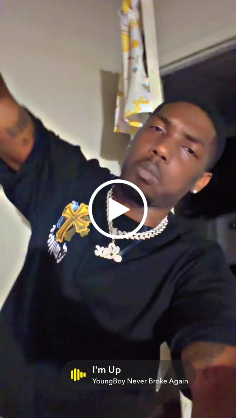 Customer video review of LUXIIVA® FROSTED ICED OUT CUSTOM NAME PENDANT - CLASSIC BAIL