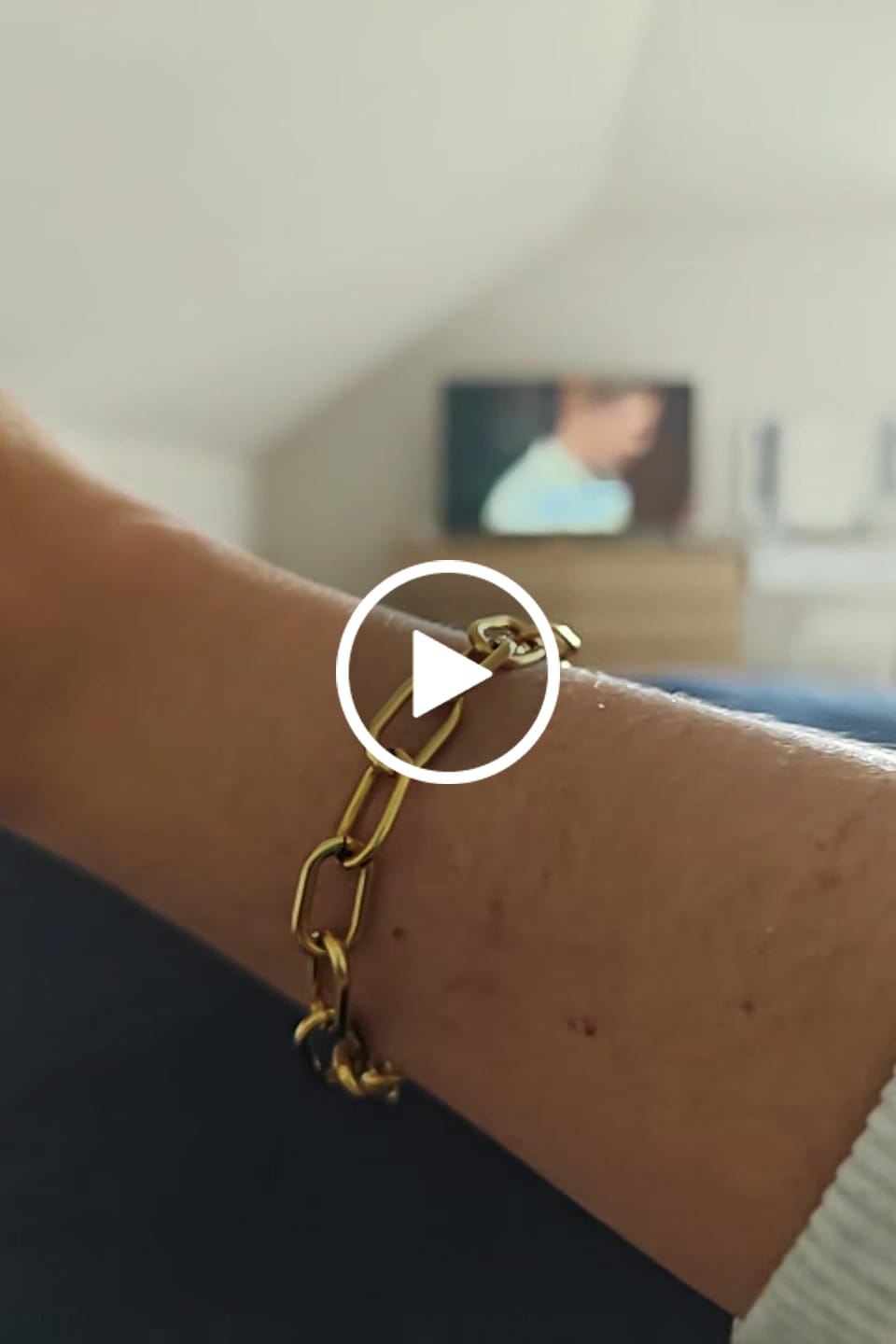 Customer video review of Tulum Chunky Paperclip Bracelet