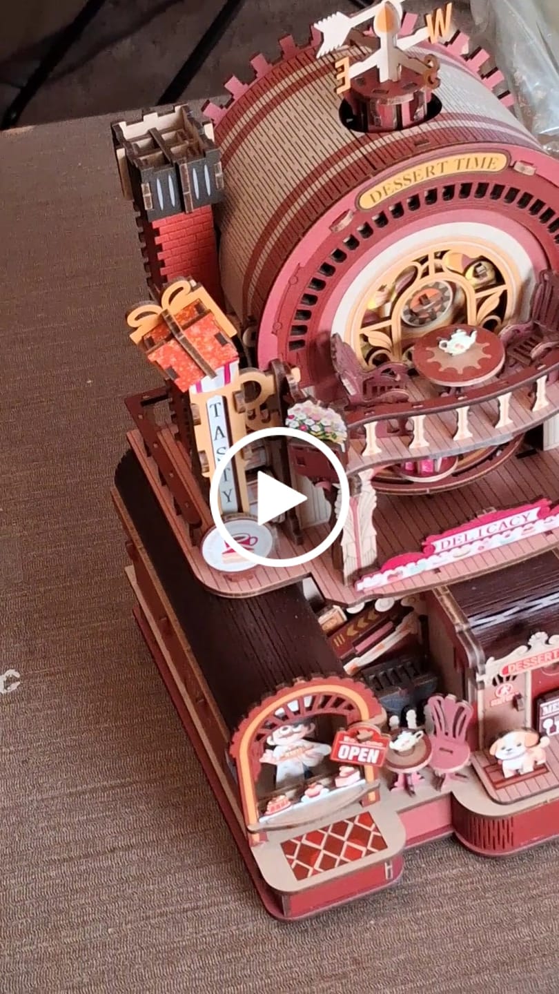 Customer video review of Rokrgeek Magic City DIY Miniature House