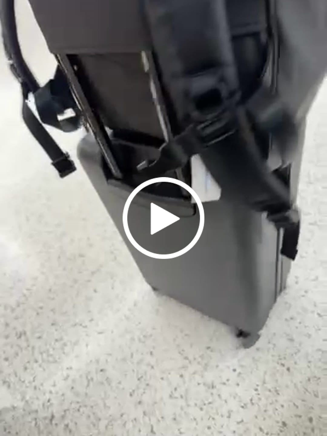 Customer video review of Cascade Carry-On