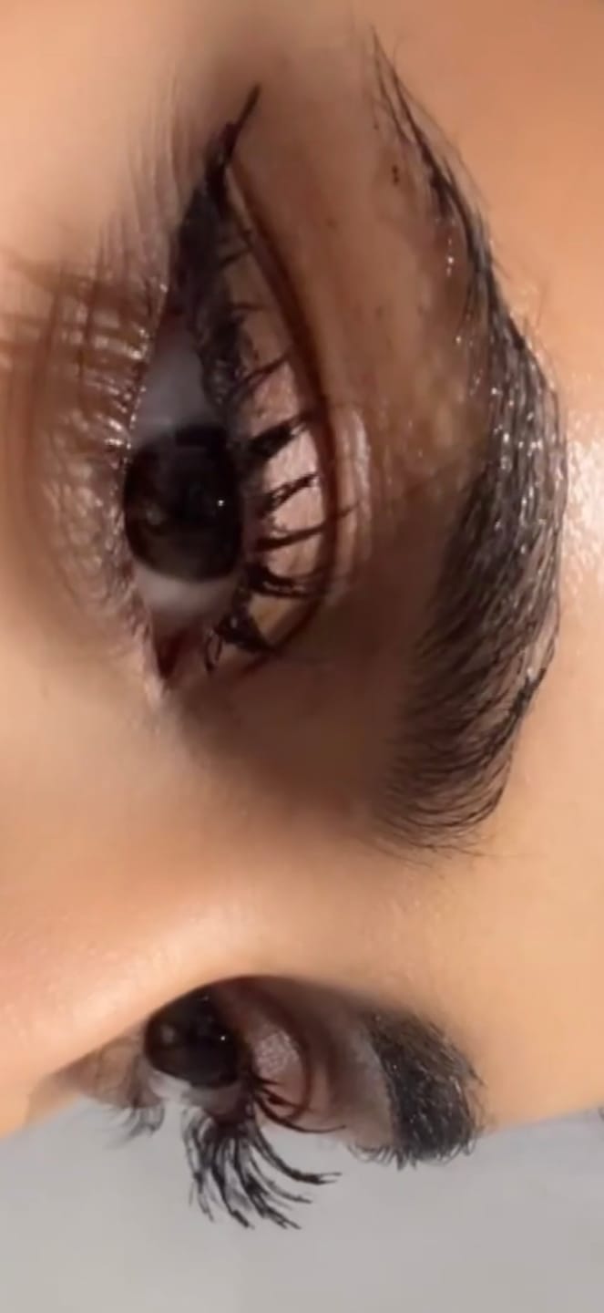 Customer photo review of LASH GROWTH SERUM