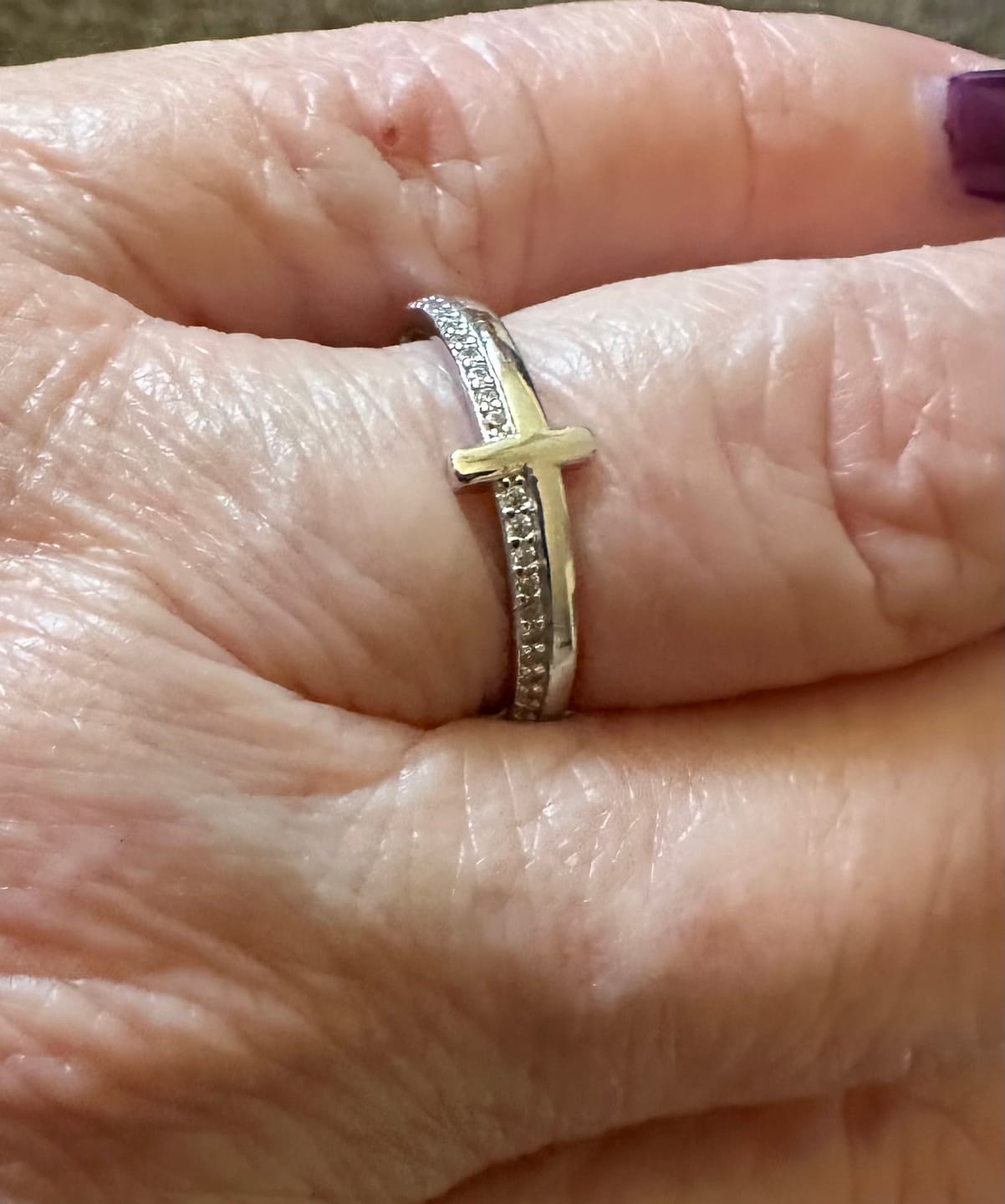 Customer photo review of Christianartworkshop 925 Silver JESUS & Cross "Pray" Ring - Drawing Divine Power through Faith