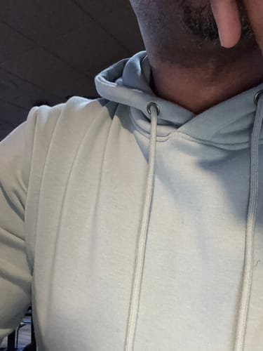 Customer photo review of 021 ESSENTIAL DROP-CUT T-SHIRT - Demo Test