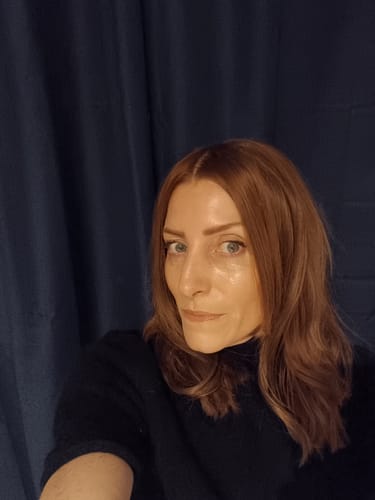 Customer photo review of Face Framing Layers / Clip In Extensions / Human Hair / 14 inches / 15 grams