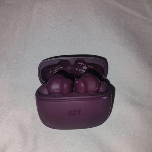 Customer photo review of Audifonos Inalambricos Tws One STF 42hrs Uso ENC 4 Micrófonos Protección IPX4 Vino