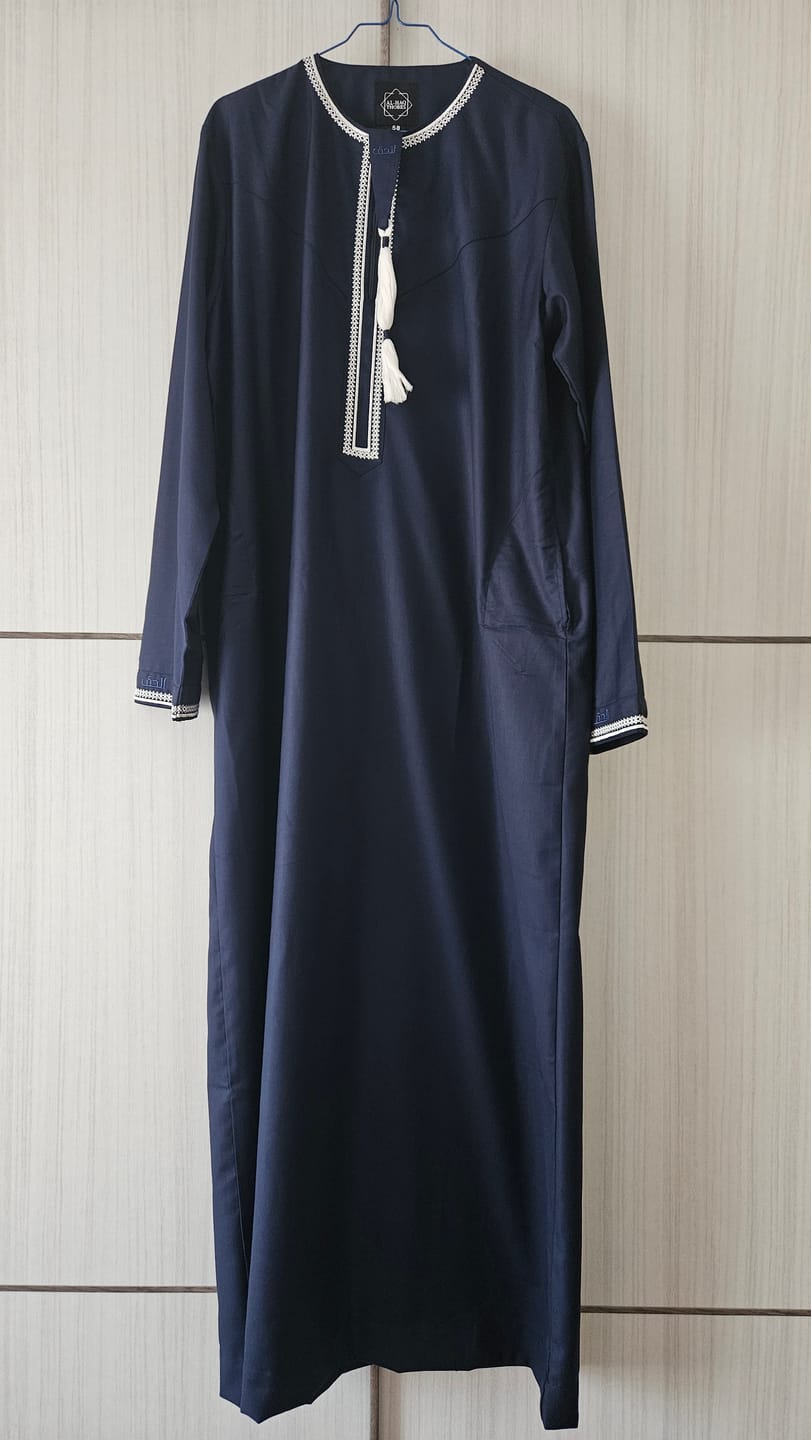 Customer photo review of Luxury Navy & White Omani Thobe
