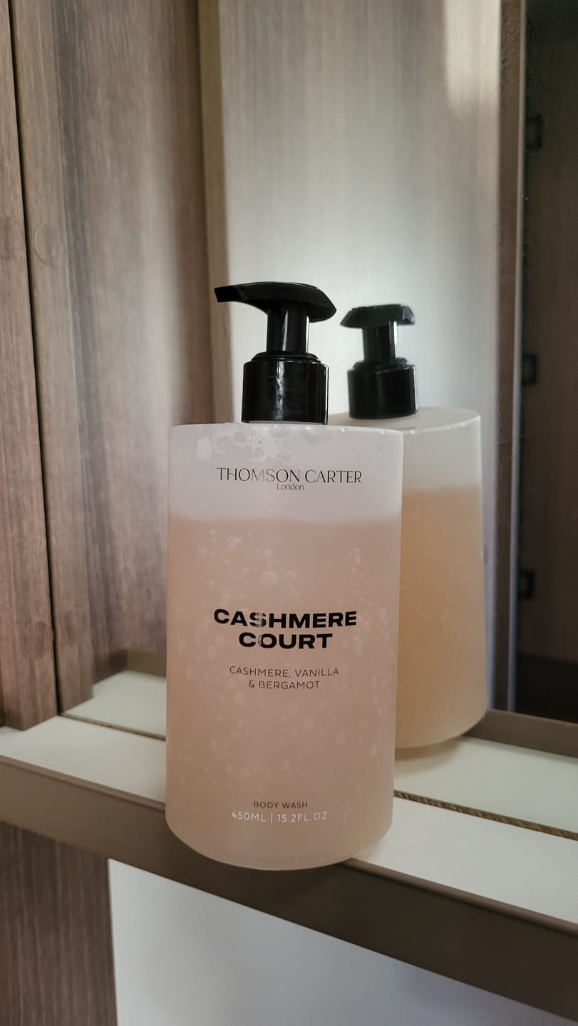 Customer photo review of Cashmere Court | Body Wash