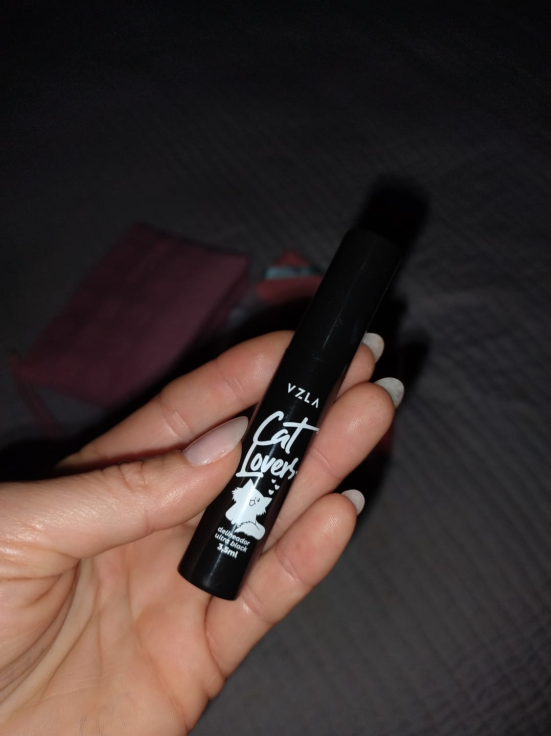 Customer photo review of Delineador Preto - Cat Lovers - Vizzela