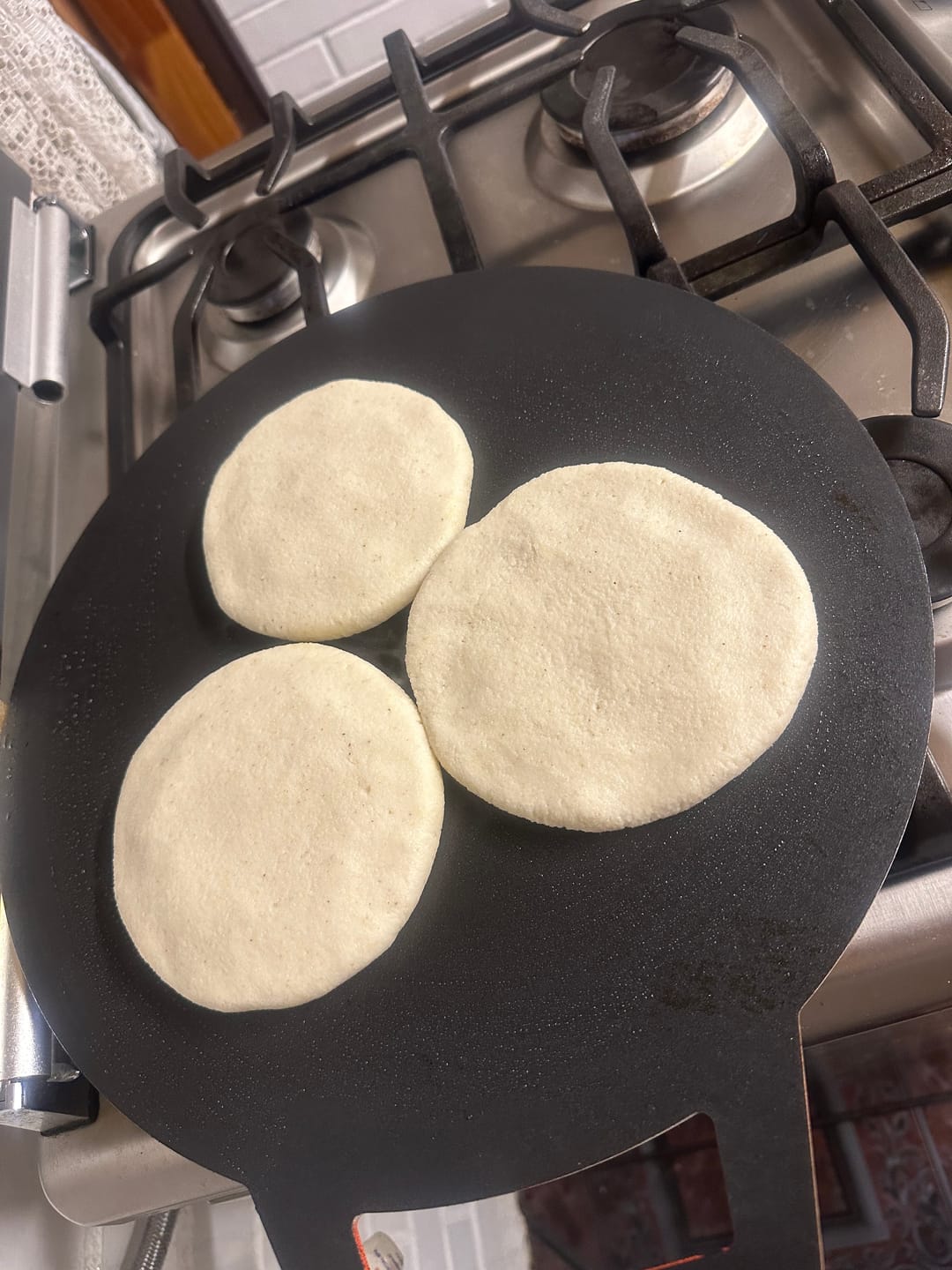 Customer photo review of Budare De Arepas Superficie Antiadherente De 35 Cm Plancha