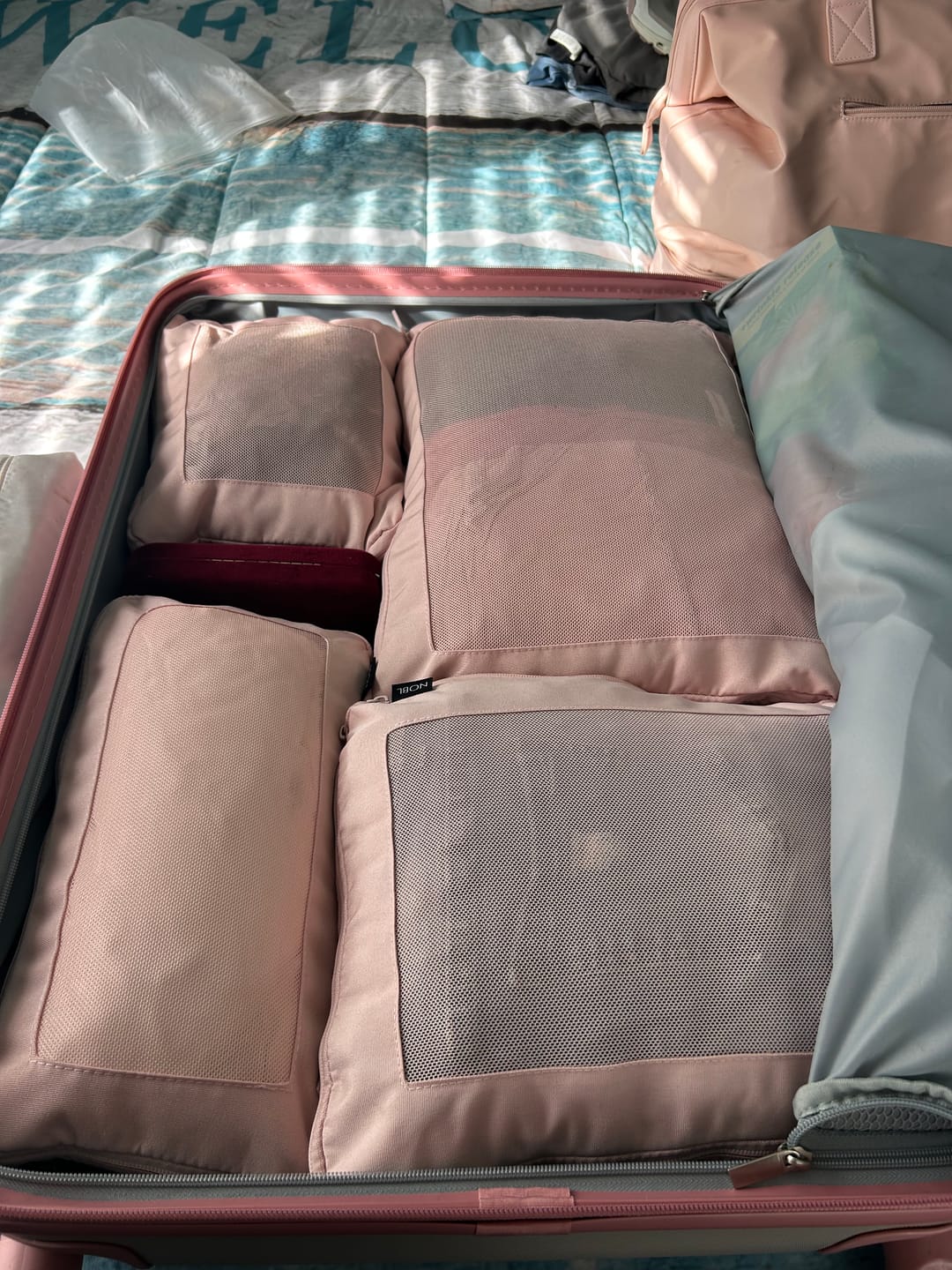 Customer photo review of Compressible Packing Cubes (6 Pieces)