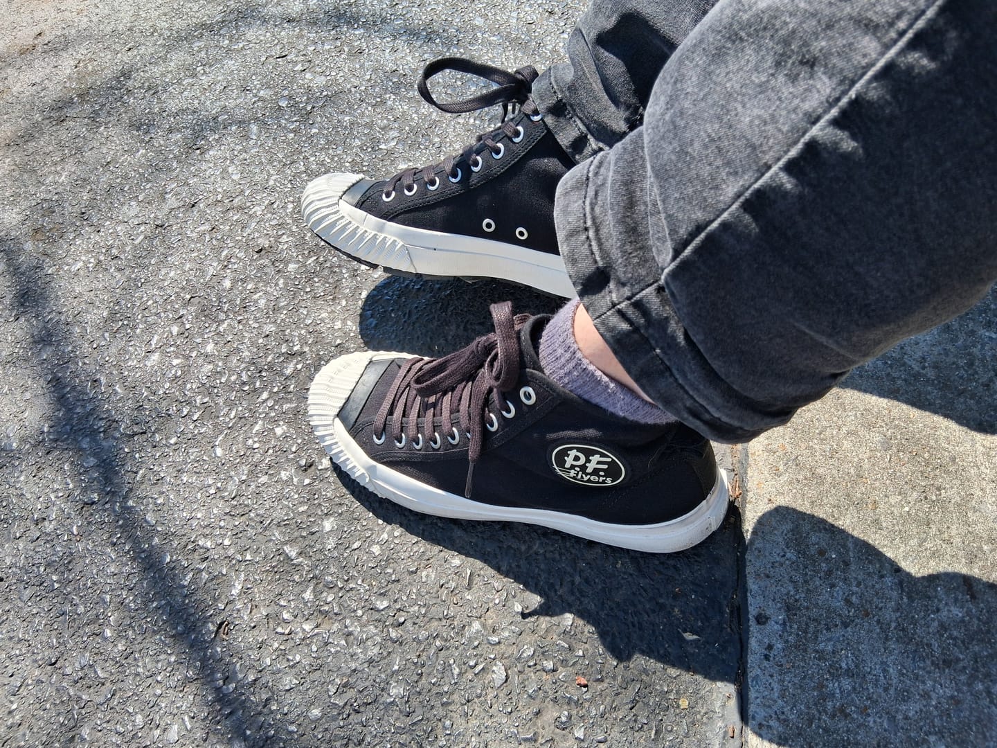 Customer photo review of Grounder High-Top Black/Sea Salt