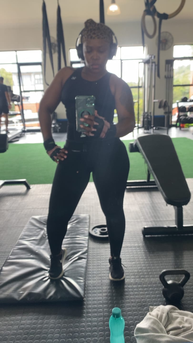 Customer photo review of Black Gym Yoga Outfit Sets