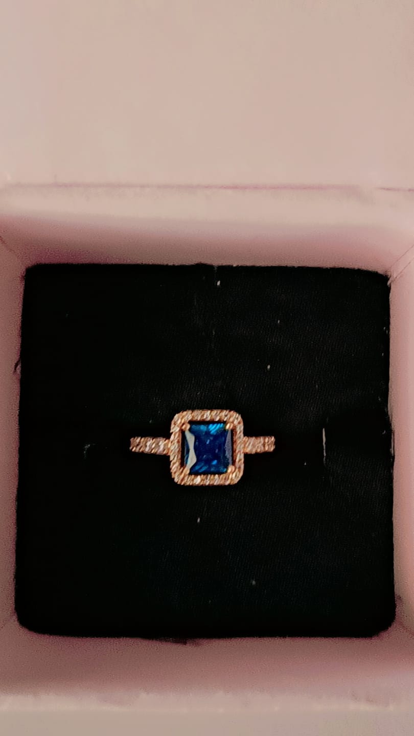 Customer photo review of Radiant Square Halo Ring