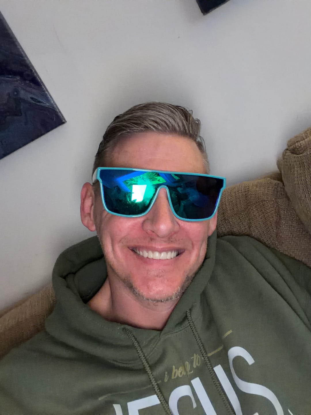 Customer photo review of 80Eighty® Polarized Bay Sunglasses