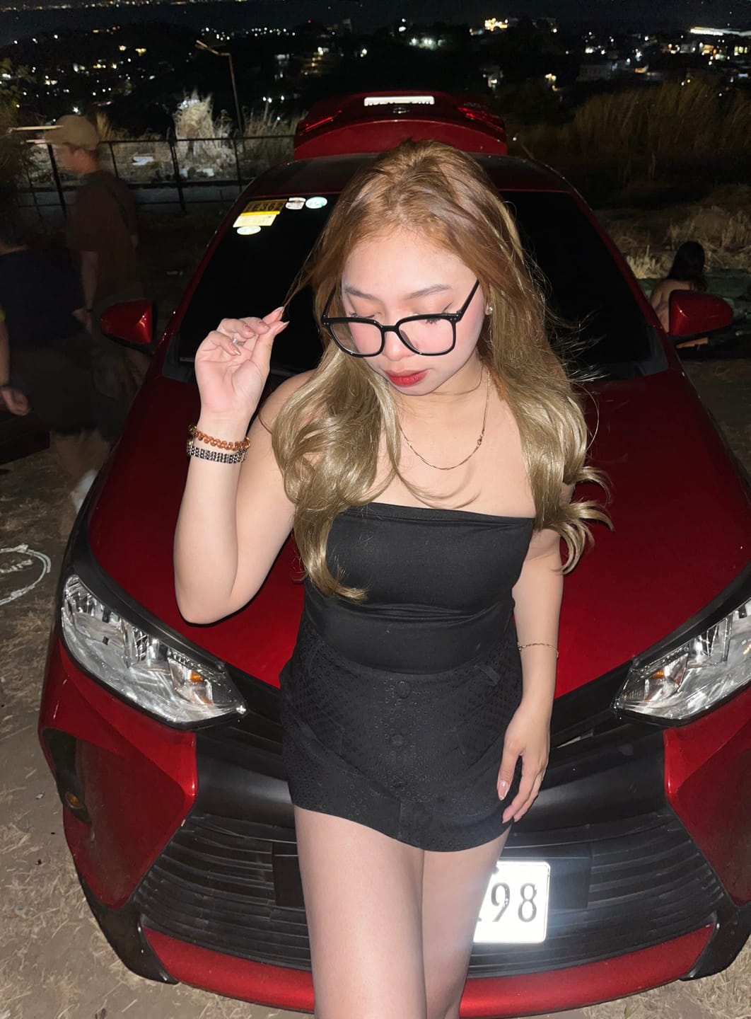 Customer photo review of 16" Hollywood Waves