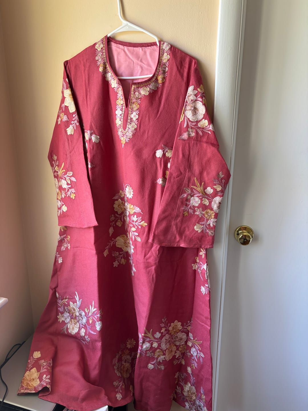 Customer photo review of Navy Regal Aari Embroidered Abaya