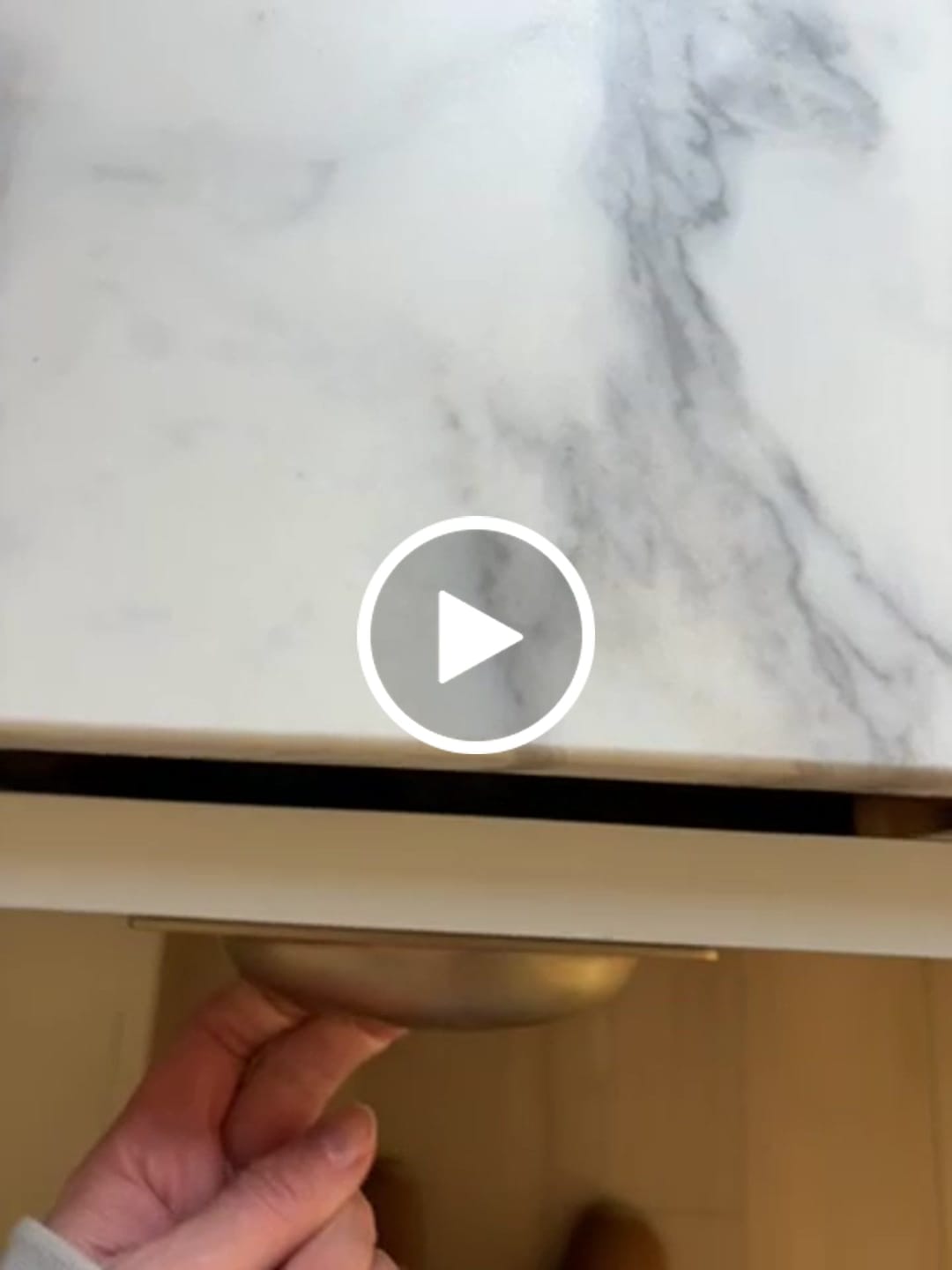 Customer video review of Set of 12 120ML Glass Spice Jar with Acacia Lid