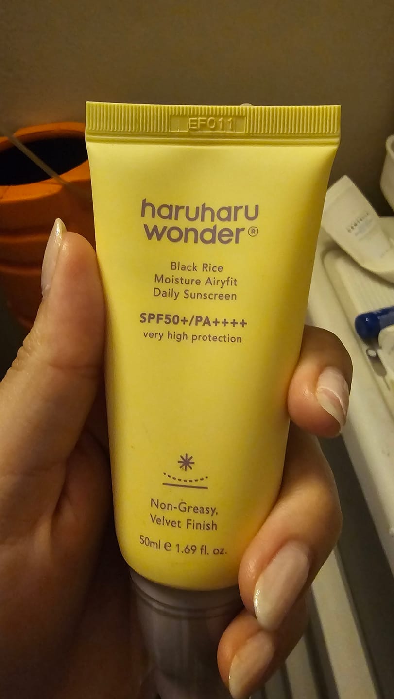 Customer photo review of Black Rice Moisture Airyfit Sunscreen