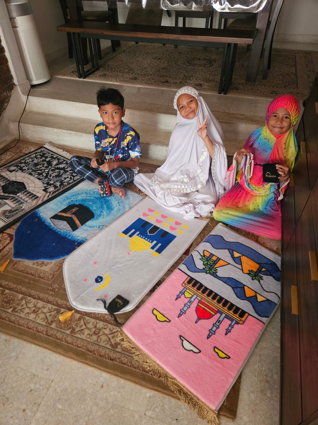 Customer photo review of Oasis Kids Padded Prayer Mat