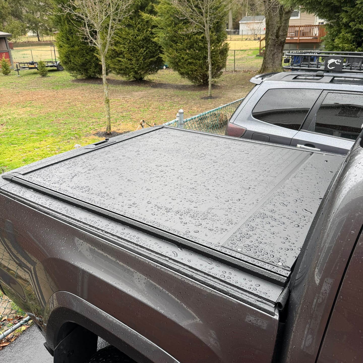 Customer photo review of OPENROAD Universal Fit Adjustable Bed Rack for Trucks with Aluminum Retractable Tonneau Cover