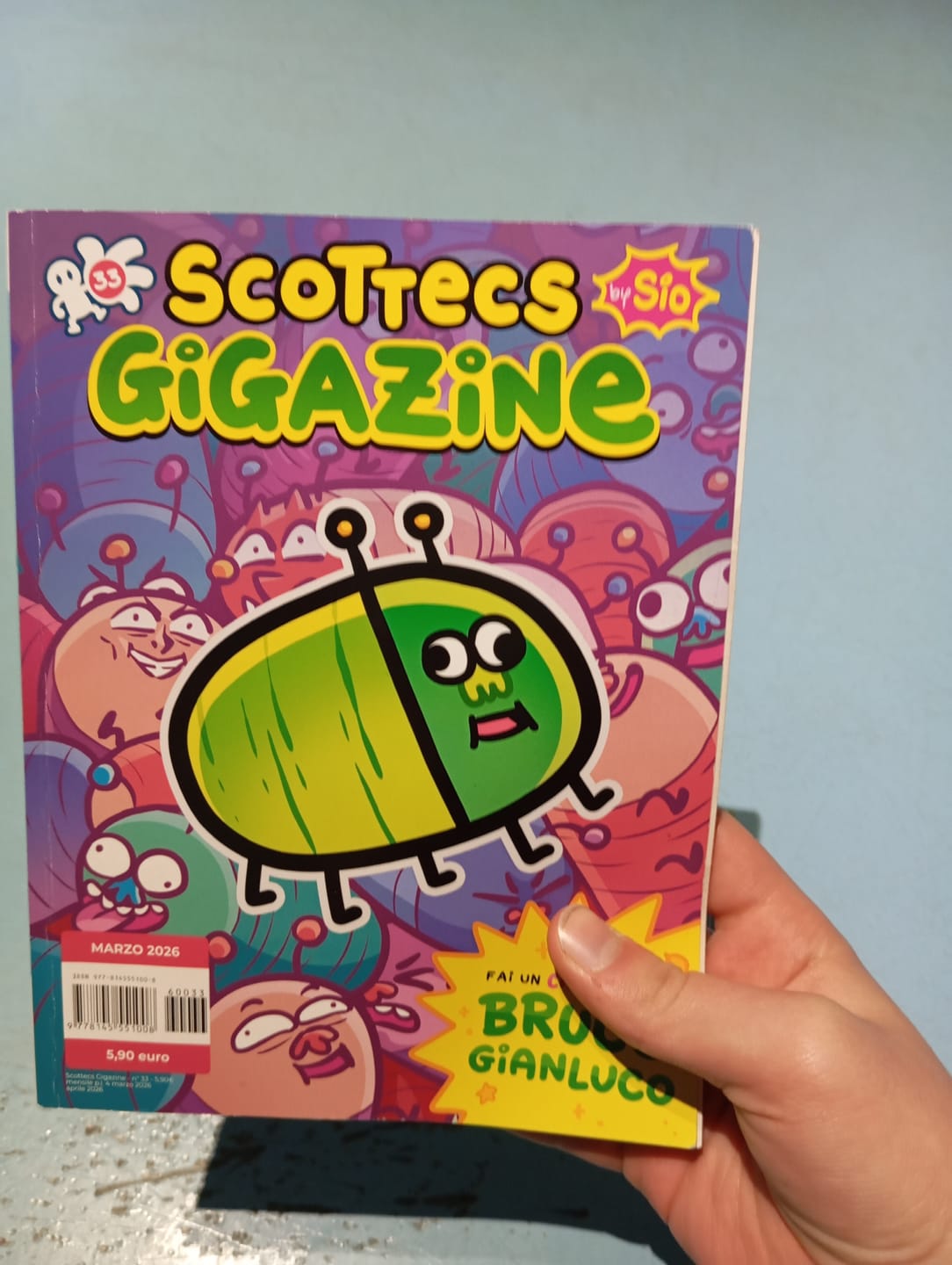 Customer photo review of Scottecs Gigazine 33 - Bruco Gianluco contro le tigri