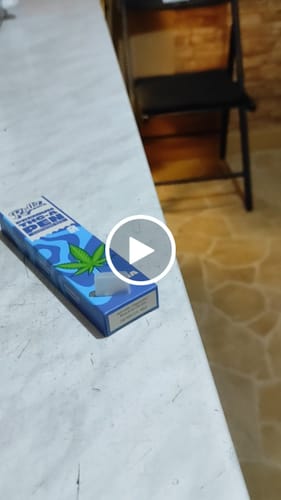 Customer video review of ROLLZ THCA Vape – approx. 800 puffs (90/10) | 2ml